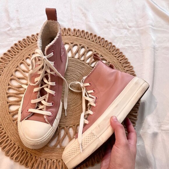 Converse Women's Chuck Taylor All Star Lined Leather Platform Hi Top Shoe Pink - Picture 2 of 12
